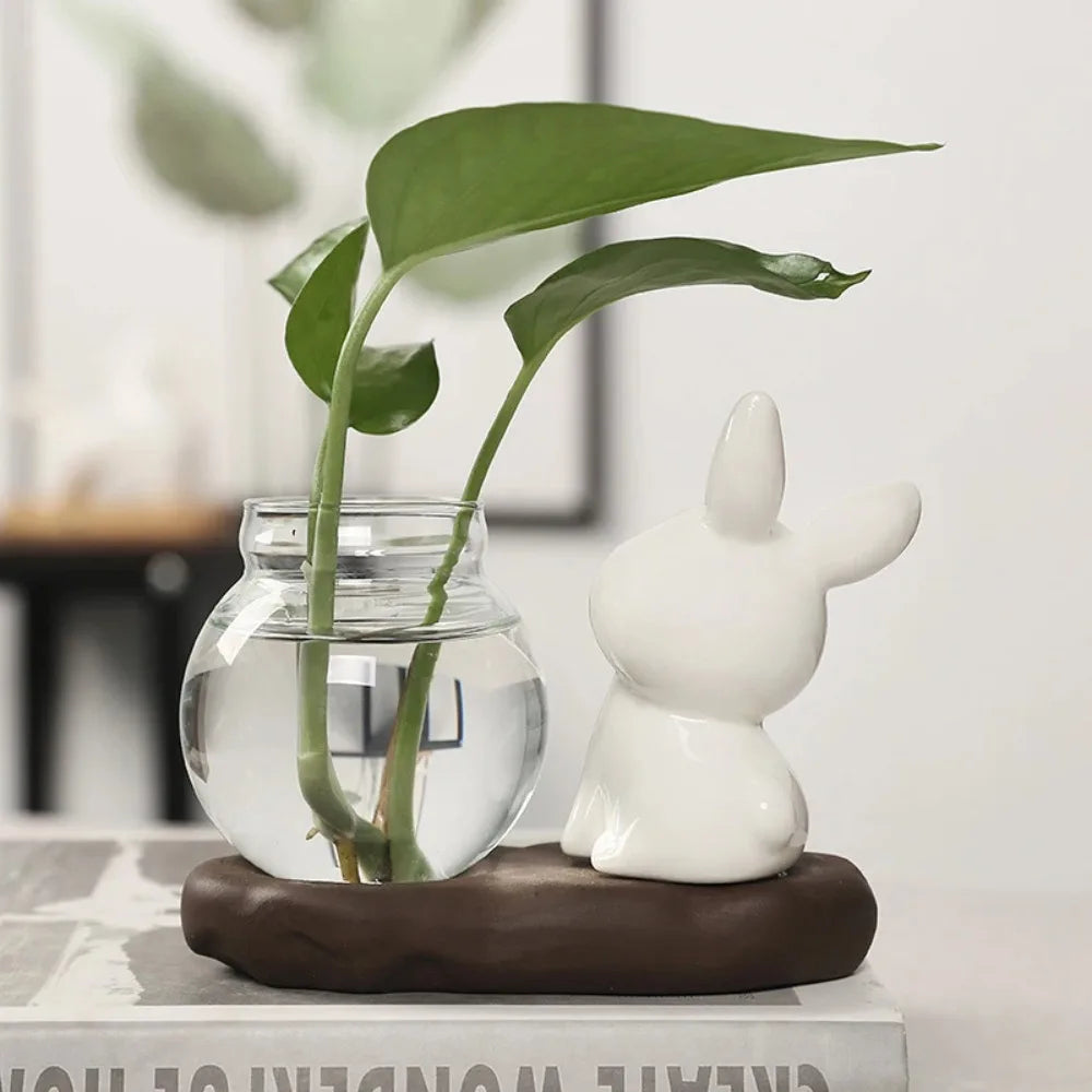 Bunny Glass Bud Vase: 03 back of the sitting bunny holder beside its vase